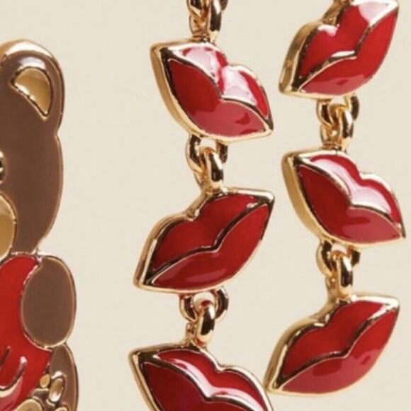 NEW Love Valentine Heart Teddy Bear Kiss Earring Set by Torrid - Picture 2 of 7